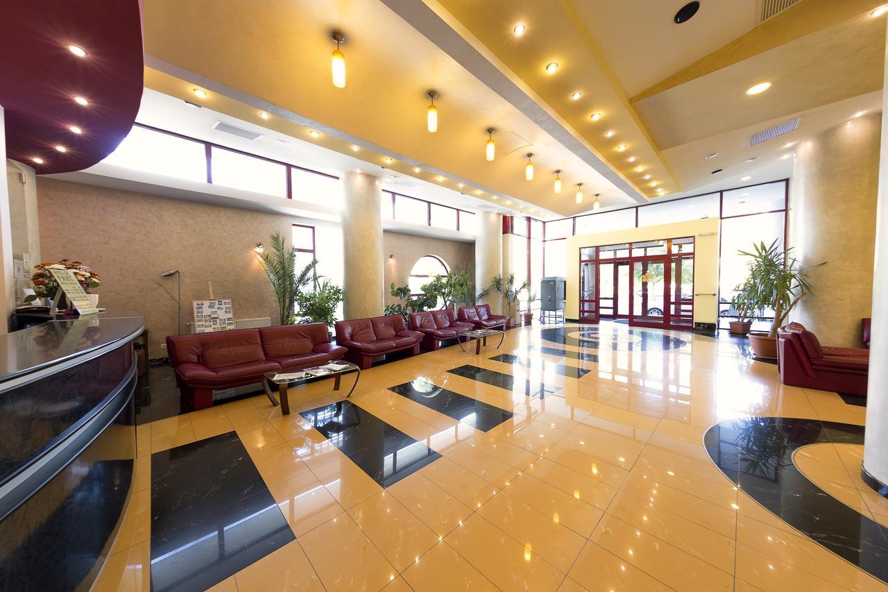 Hotel Parc Alba Iulia Extérieur photo