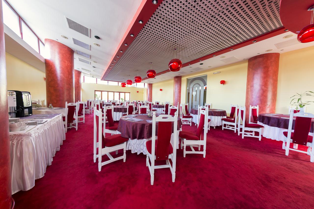 Hotel Parc Alba Iulia Extérieur photo